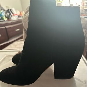 1. State ankle boots in great condition